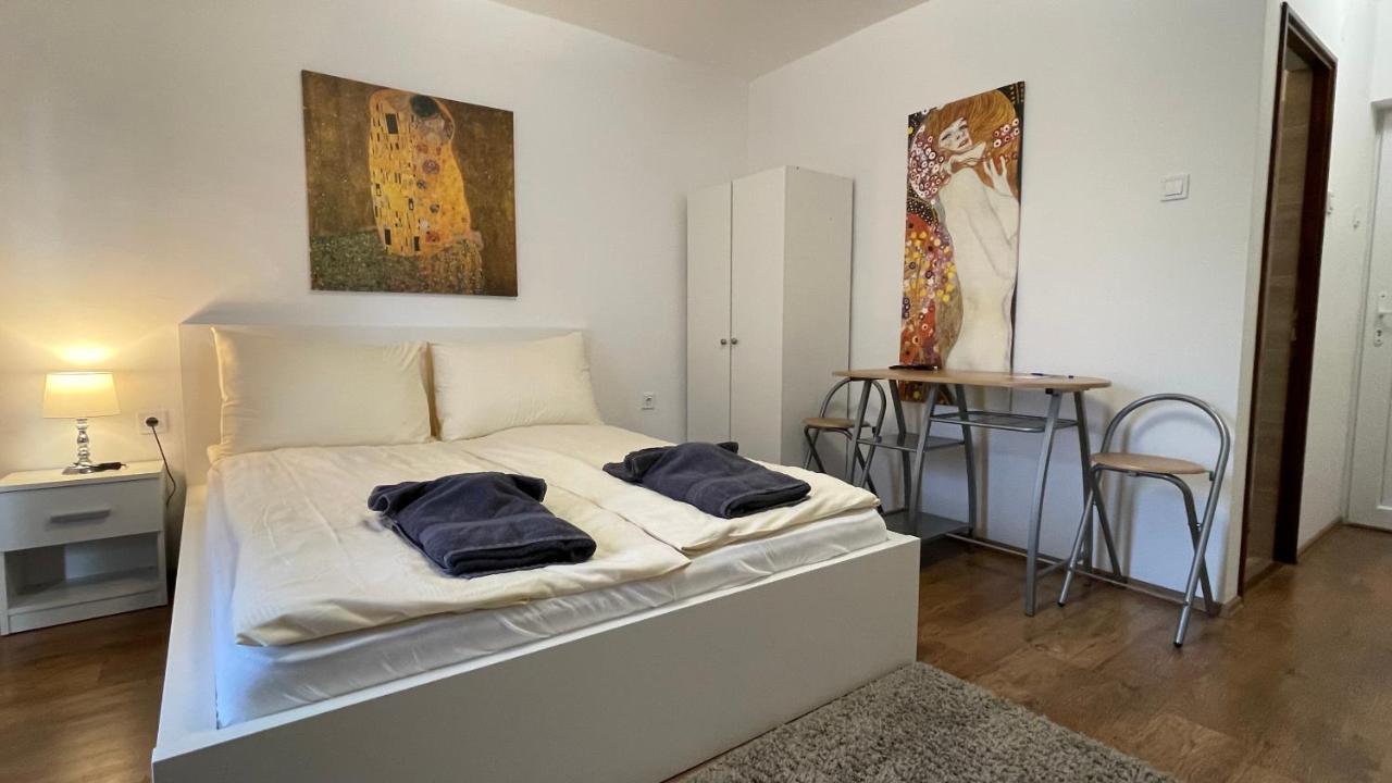 City Apartman Балатонфёльдвар Экстерьер фото